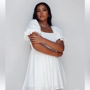 New Fashion Nova Baby Doll Crepe Rayon Cut Out Back Dress Small